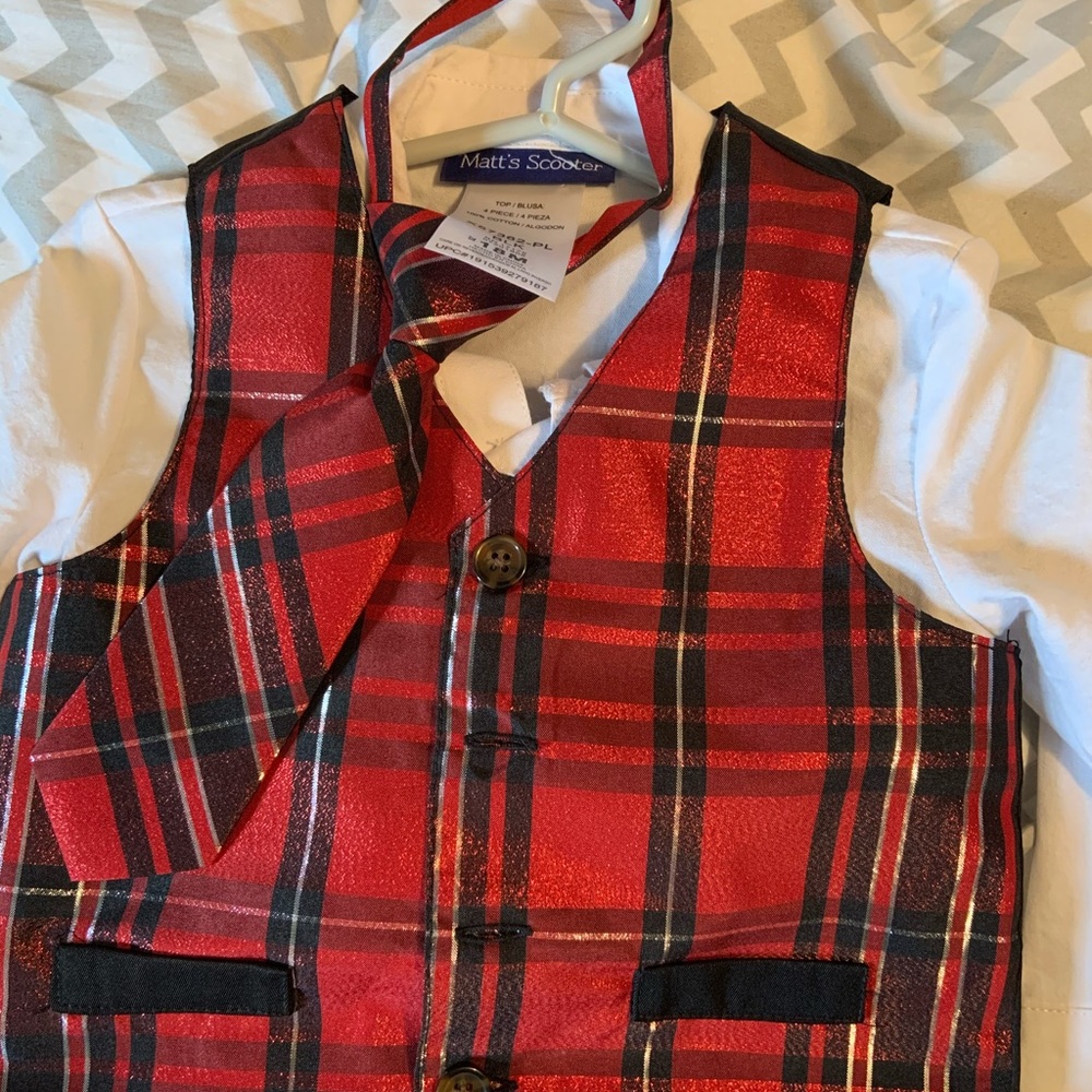 18month boys christmas suit! NWOT 4pc set!
